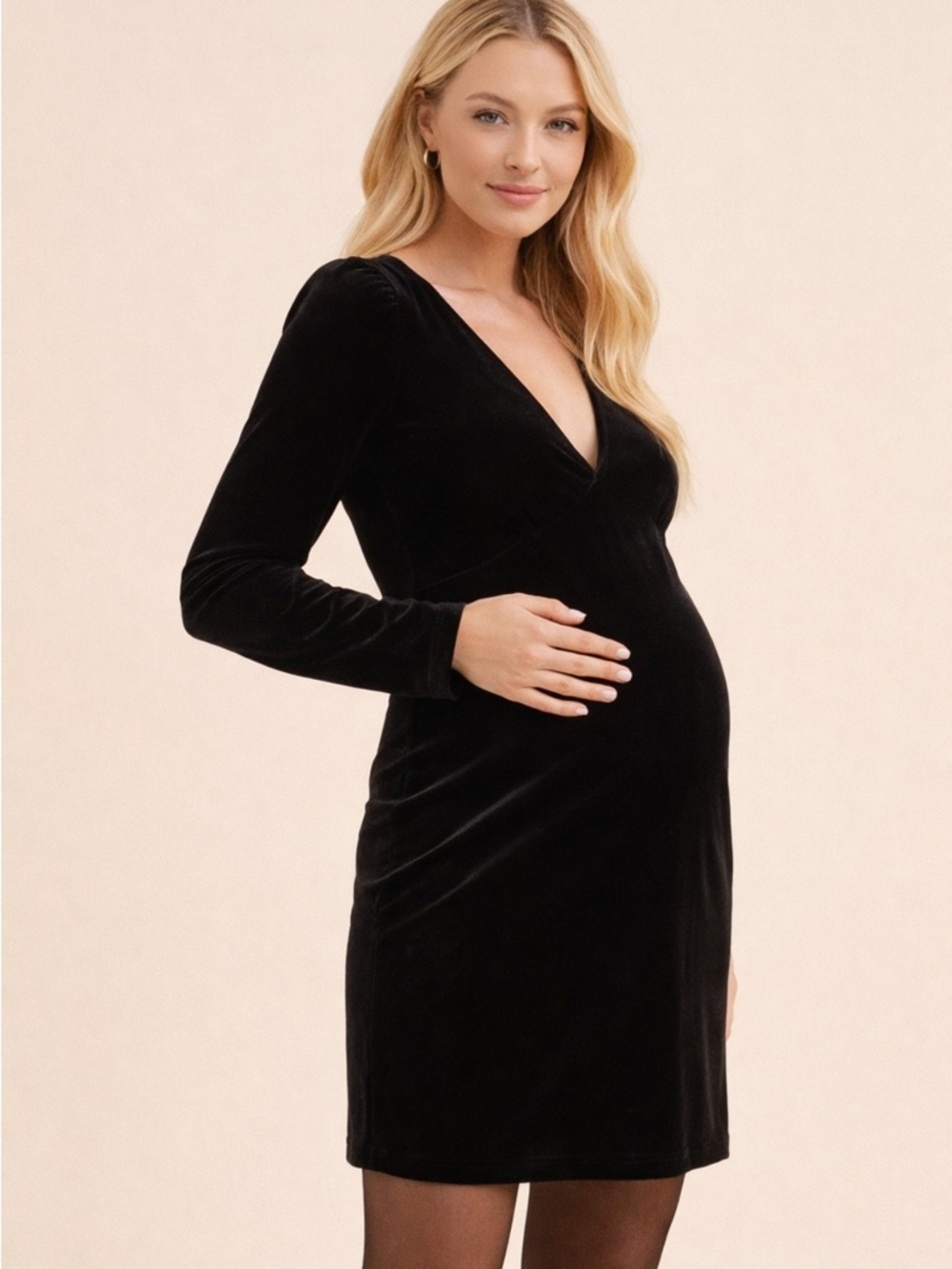 Hatch Black Velvet Long-Sleeve V-Neck Dress 38460